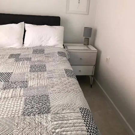 Ongel Apt, Beyaz Teyze * Antalya