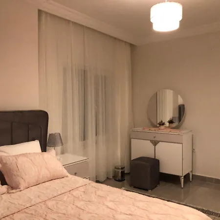 Daire Ongel Apt, Beyaz Teyze Antalya