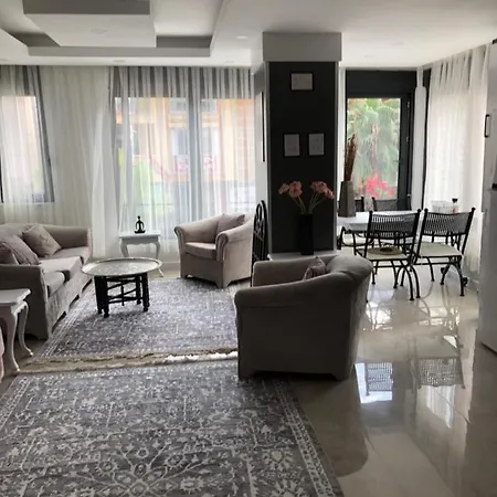 Daire Ongel Apt, Beyaz Teyze Antalya