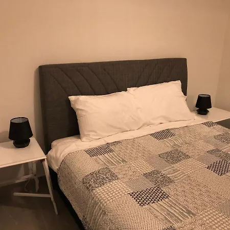 Ongel Apt, Beyaz Teyze * Antalya