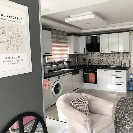 Daire Ongel Apt, Beyaz Teyze Antalya