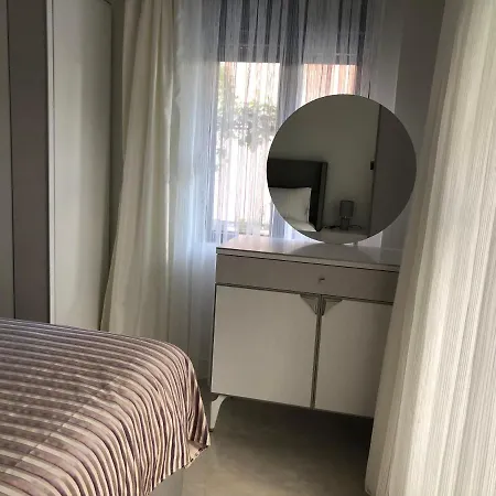 Ongel Apt, Beyaz Teyze * Antalya